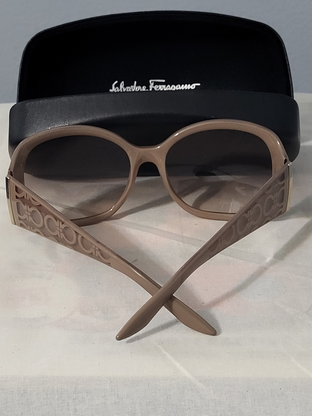 Salvatore Ferragamo Taupe Round Gradient Women's Sunglasses